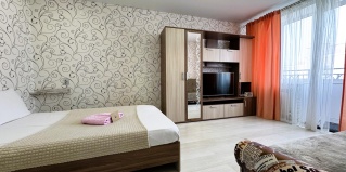 Калуга: Апартаменты Right Room на Братьев Луканиных
