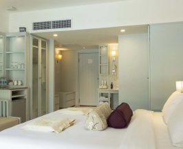 Двухместный номер Deluxe с видом на бассейн 2 отдельные кровати в Katathani Phuket Beach Resort