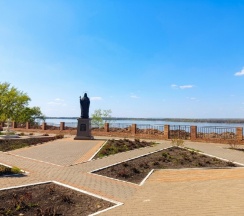 Двухместные апартаменты c 1 комнатой с балконом (двуспальная кровать) в V-gosti