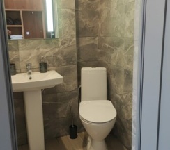 Двухместный номер с балконом с видом на улиц в Amina