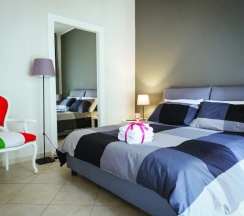 Двухместный номер Comfort с балконом двуспальная кровать в Kaktus Guest House