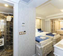 Четырёхместный номер Deluxe в Les Lion Luxury Spa