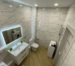 Апартаменты c 1 комнатой с балконом и с красивым видом из окна в Onyx Apartment
