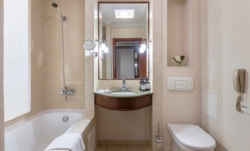 Двухместный номер без окна Standard двуспальная кровать в Regardal Hotel