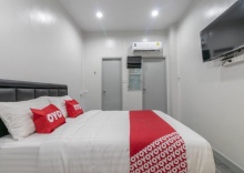 Двухместный номер Deluxe двуспальная кровать в OYO 818 Suksomboon Residence