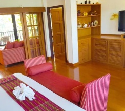 Двухместный люкс Cliff Beach Poolside двуспальная кровать в Birds and Bees Resort