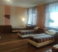 Кровать в общем номере (мужской номер) в В городе N