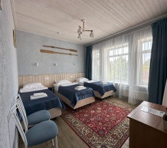 Трехместный Стандарт с балконом "Богудония" в Крыжовник