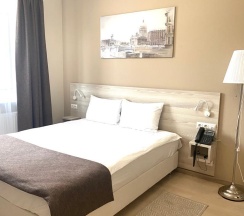 Номер улучшенный комфорт с 1 двуспальной кроватью в Ленинградский