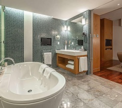Резидентский Люкс в Swissotel Красные Холмы