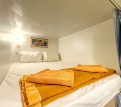 Кровать в общем номере в Jomtien Beach Hostel