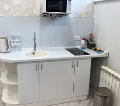 Номер-студио на втором этаже в гостинице GH75 ул.Бимбаева 75 в GH75