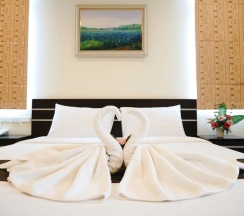 Номер Deluxe с балконом в Tharakiree Place Hotel