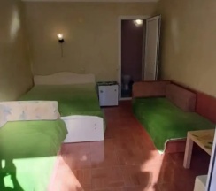 Четырёхместный номер Standard в Кристалл