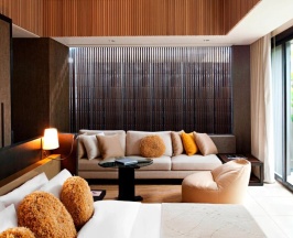 Четырёхместный люкс WOW с 2 комнатами с балконом в W Bali - Seminyak