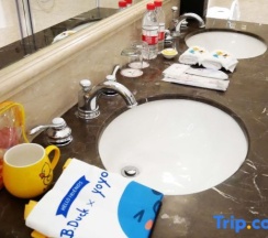 Номер Standard в Phoenix Hotel