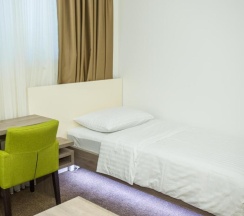 Одноместный номер Standard двуспальная кровать в Hotel National