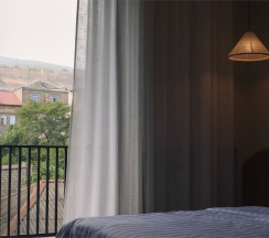 Люкс с видом на крепость в Марена