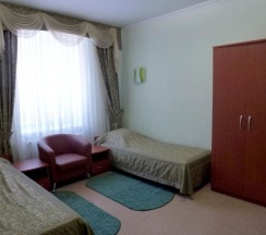 Кровать в общем номере в Полосухинский