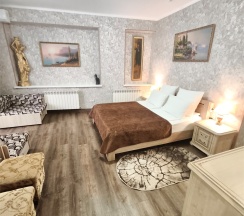 Двухместный номер категории "Семейный-Светлый" с двуспальной кроватью, с возможностью двух дополнительных мест. в Викинг