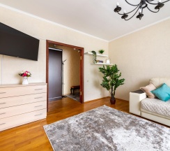 2-комнатные апартаменты люкс в ApartLux (АпартЛюкс) на улице Большая Спасская 8