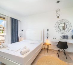 Номер Deluxe в San Giovanni Luxury Studios