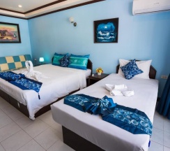 Семейный номер Deluxe с балконом в Hotel Grand Orchid Inn