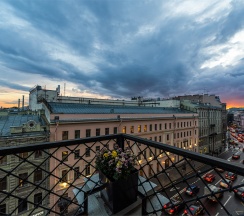 Делюкс с балконом в Nevskiy Eclectic by Akyan