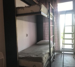 Комната стандарт с 2 односпальными и 1 двухъярусной кроватью Волшебная в Портал Белуха