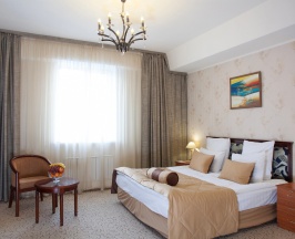 Двухместный полулюкс (двуспальная кровать) в Golden Dragon Hotel & Spa