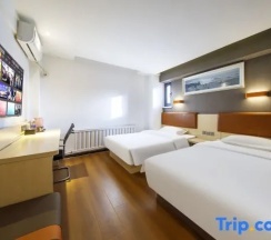 Двухместный номер Economy 2 отдельные кровати в Fanyi Hotel (Hohhot People's Great Hall Hailiang Square)