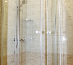 Двухместный номер Deluxe с балконом и с красивым видом из окна двуспальная кровать в Elegant hotel resort