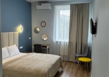 СУПЕРИОР Трехместный номер с двуспальной и односпальной кроватями в Zb Hotels Айсберг Саратов