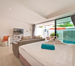 Вилла Deluxe с балконом в Tropicana Pool Villa