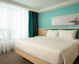 Номер стандарт с 1 двуспальной кроватью в Hampton by Hilton Moscow Strogino