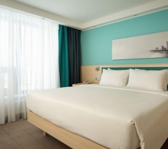 Номер стандарт с 1 двуспальной кроватью в Hampton by Hilton Moscow Strogino