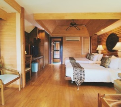 Номер Standard с балконом и с видом на залив в Sunset Park Resort and Spa