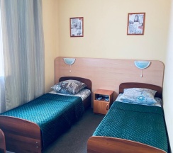 4-местный номер стандарт семейный в Надежда