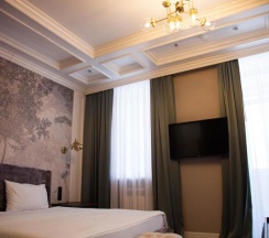 Двухместный полулюкс с балконом двуспальная кровать в Telegraph Inn