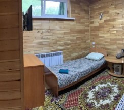 Номер улучшенный комфорт с 2 односпальными кроватями в Колобок