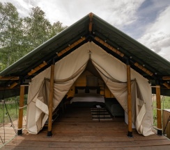 Тент-хаус у реки в Ороктой парк