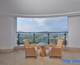 Двухместный номер Comfort (двуспальная кровать) в Tangla Hotel Sanya