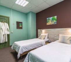 Номер с 1 двуспальной или 2 раздельными кроватями в Story Hostel