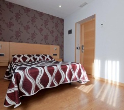 Двухместный номер Standard двуспальная кровать в Hostal Jemasaca - Palma61