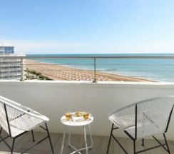 Двухместный номер Look двуспальная кровать в Adriatic Palace Hotel