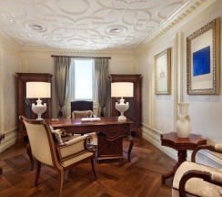 Люкс Grande Luxury c 1 комнатой с видом на море в The Taj Mahal Palace Mumbai