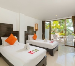 Номер Deluxe с балконом в Club Bamboo Boutique Patong Beach Resort