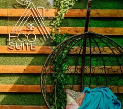 Эко-дом на двоих в Ecosuite