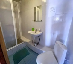 Трёхместный полулюкс в Кристалл