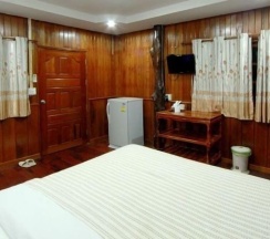 Бунгало Deluxe с балконом и с видом на сад в Plaifah Resort Ubon
